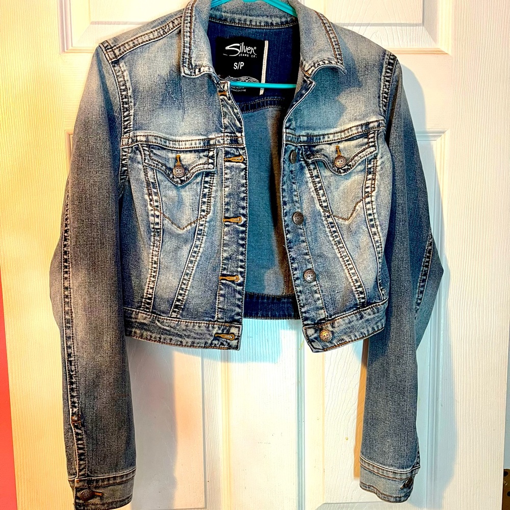 Silver Brand Cropped Denim Jacket